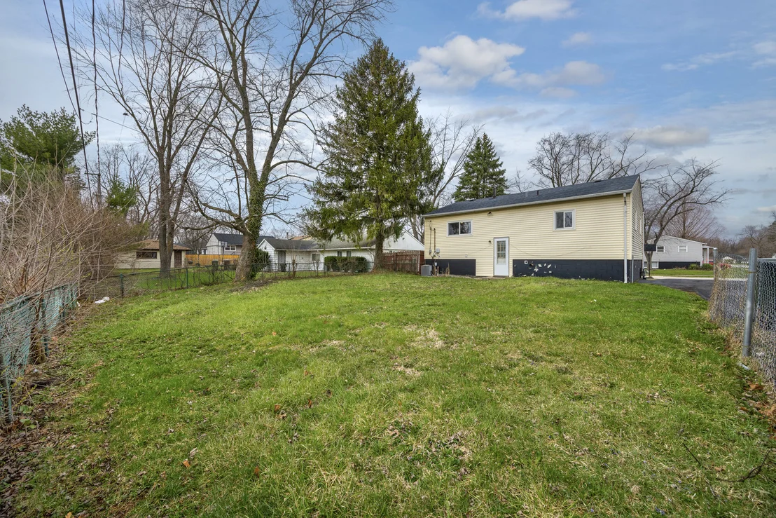 Photo of 520 E Birch Drive