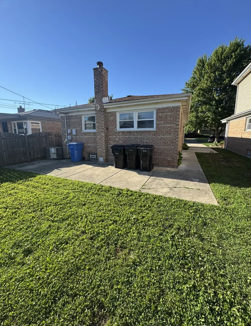 Photo of 4329 W 77th Place