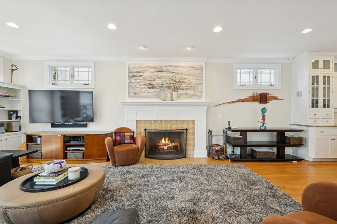 Photo of 384 Provident Avenue