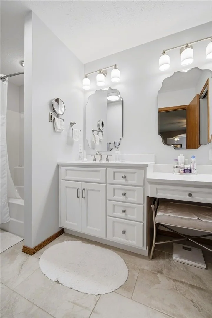Photo of 125 Manor Circle