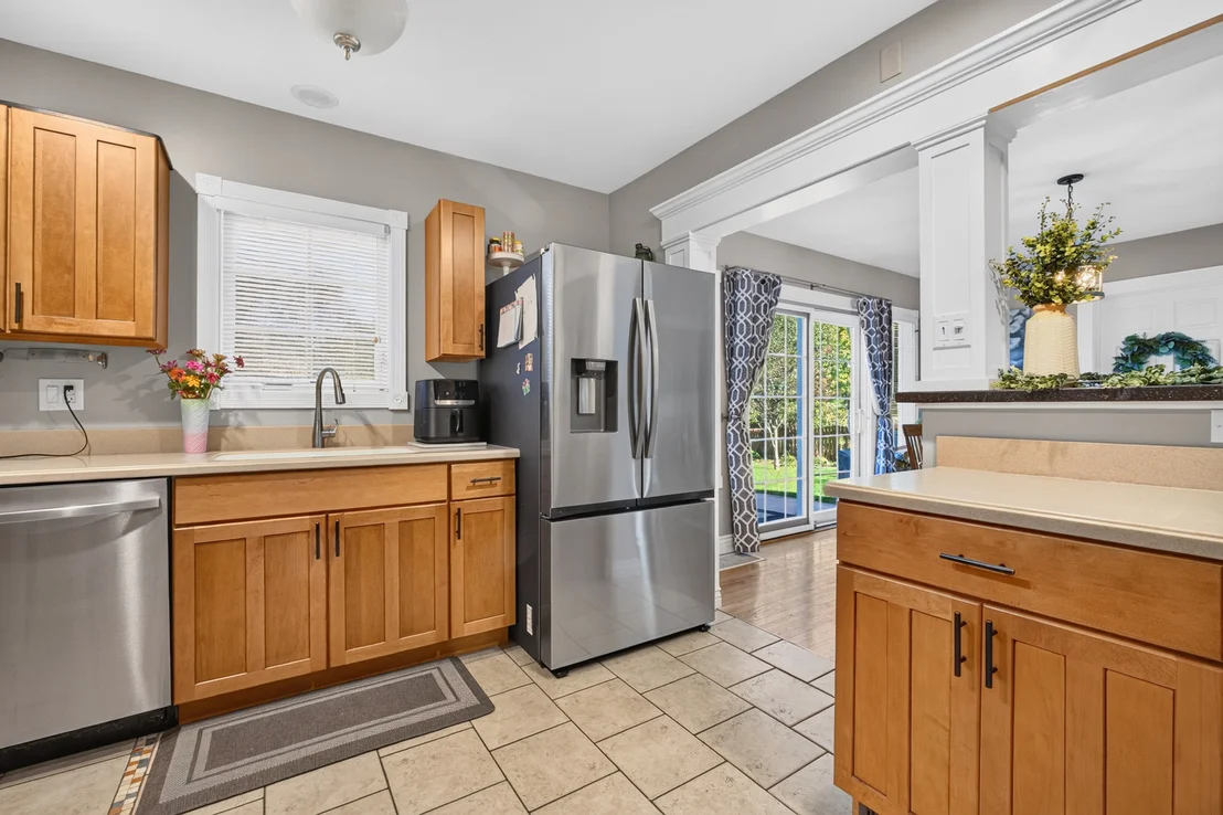 Photo of 345 Rolfe Road