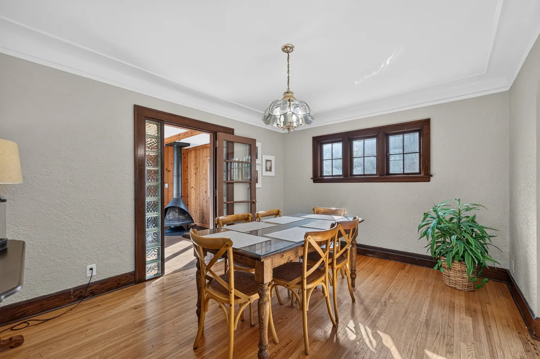 Photo of 623 Robert Avenue