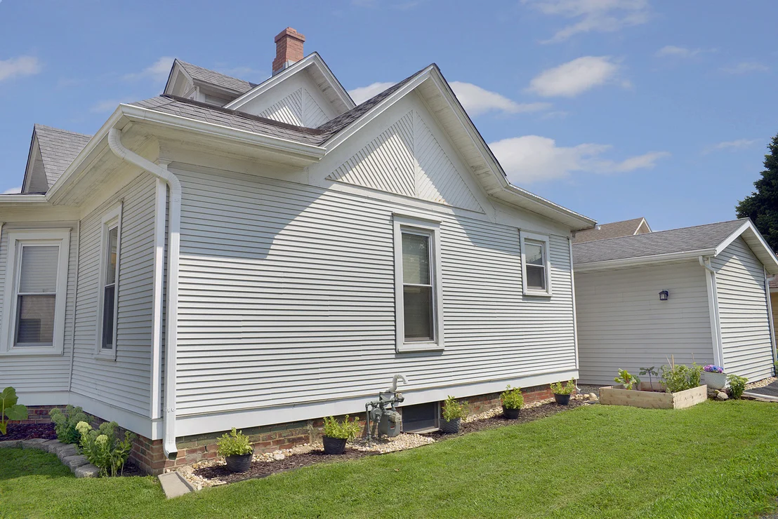 Photo of 611 6th Avenue