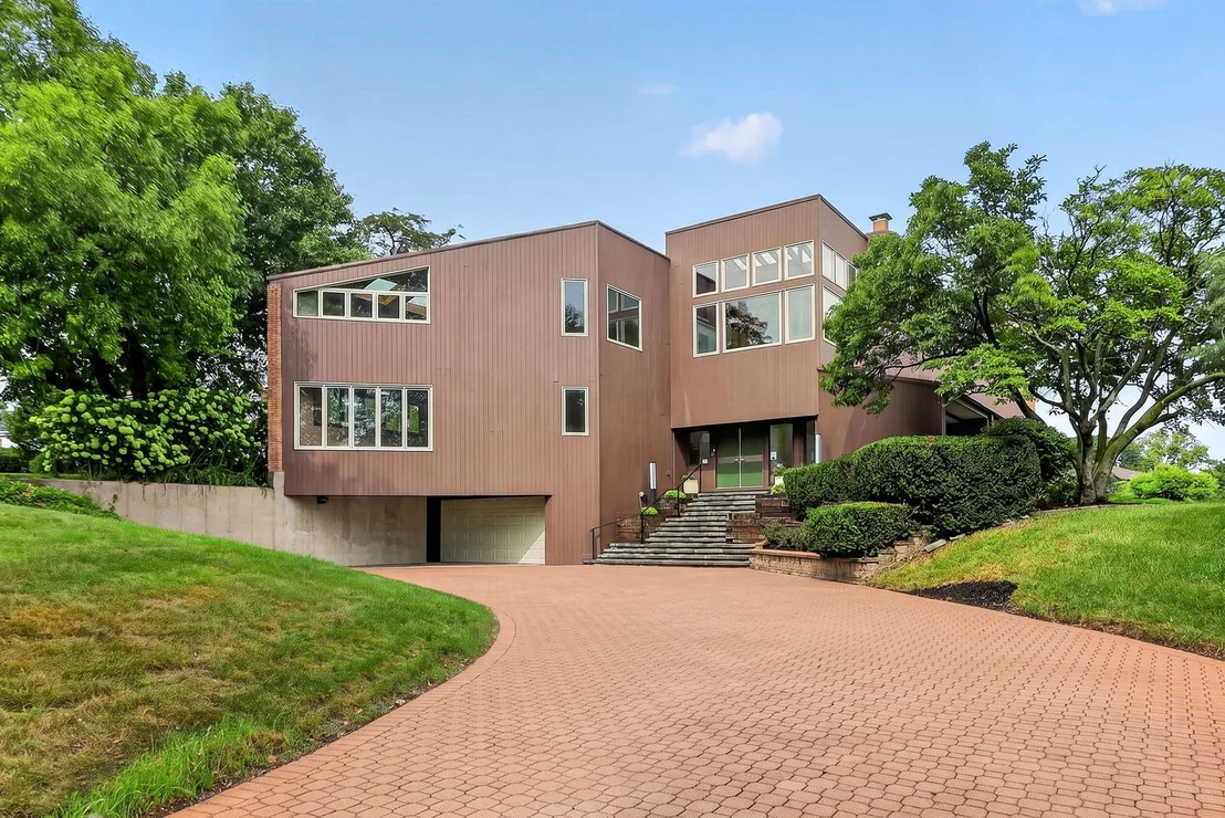 Photo of 42 Royal Vale Drive