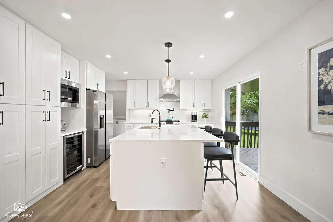 Photo of 11S528 Book Road