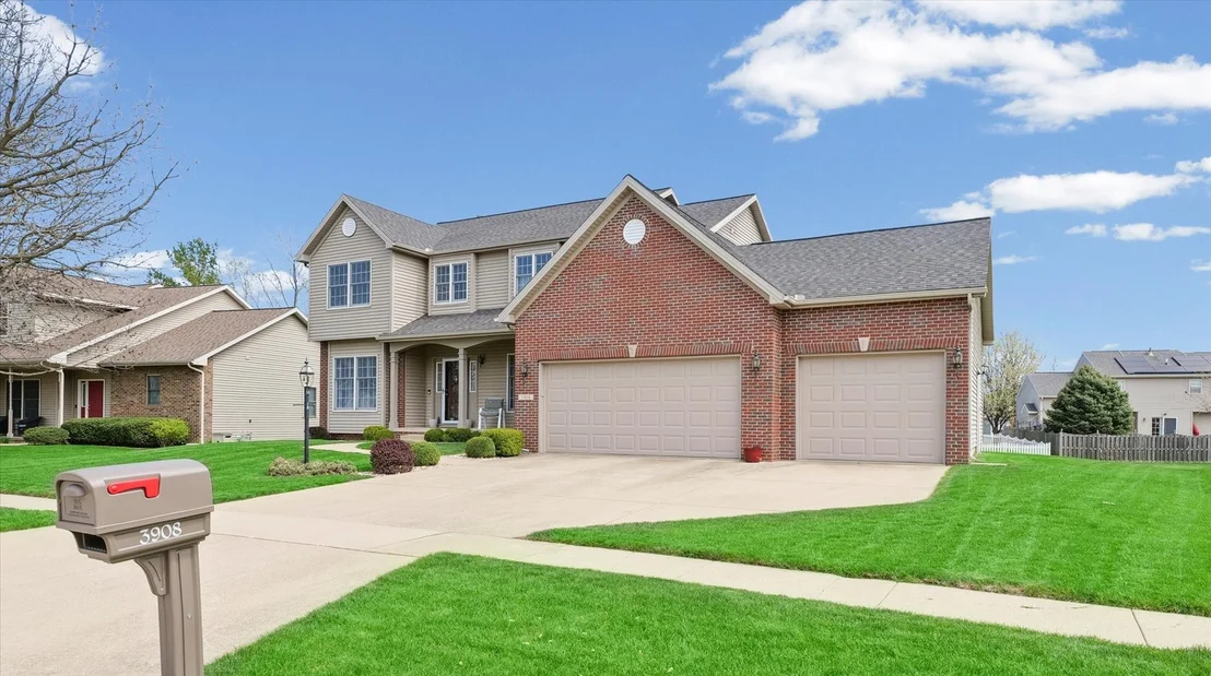 Photo of 3908 Turnberry Drive