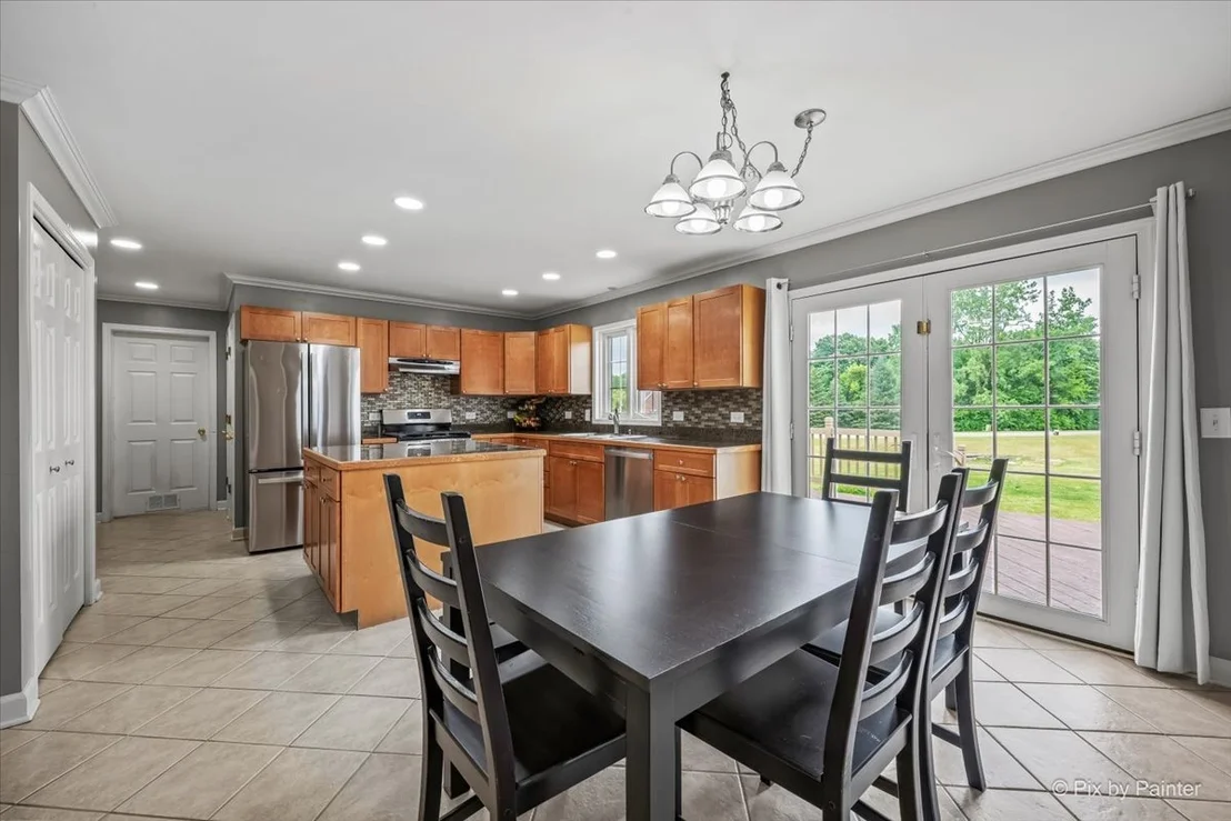 Photo of 810 Woodridge Trail