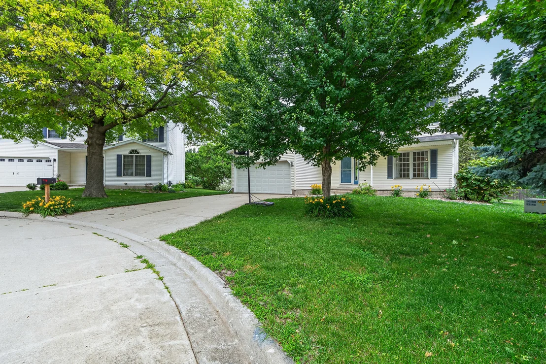 Photo of 1410 Boyne Court