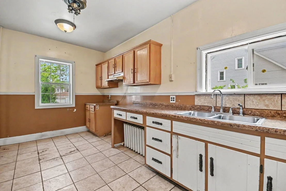 Photo of 456 Florence Avenue