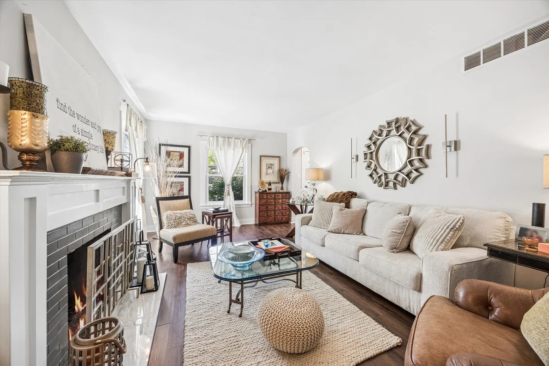 Photo of 223 Southcote Road
