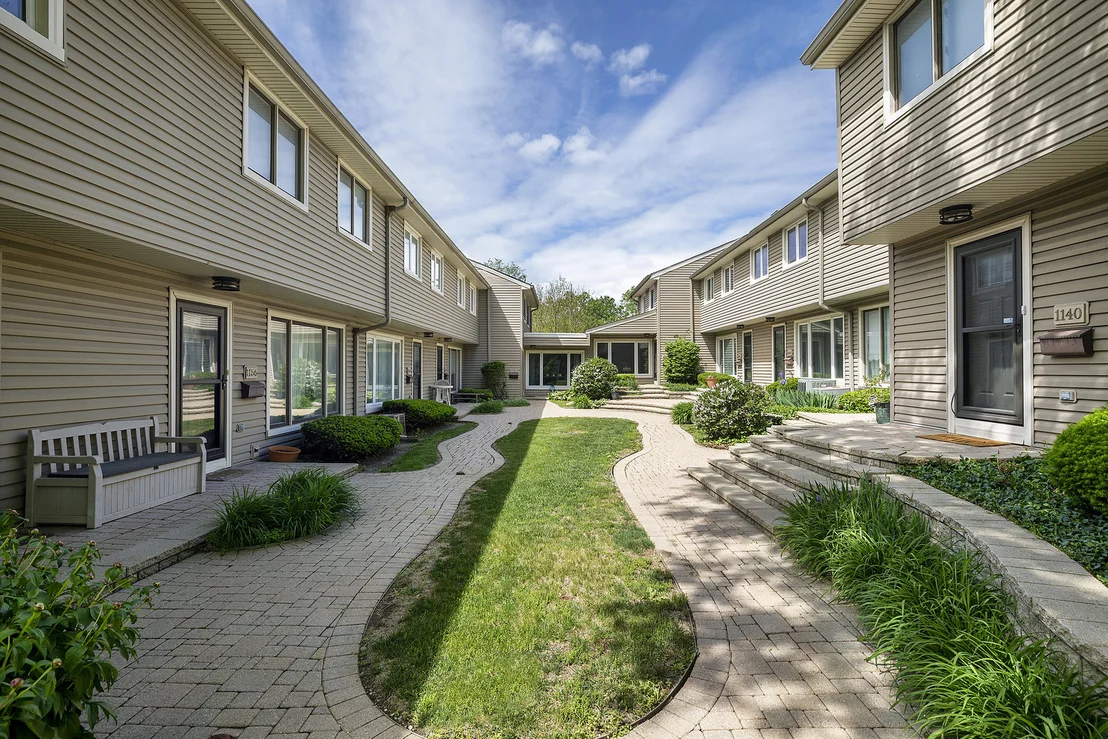 Photo of 1148 Meadow Road