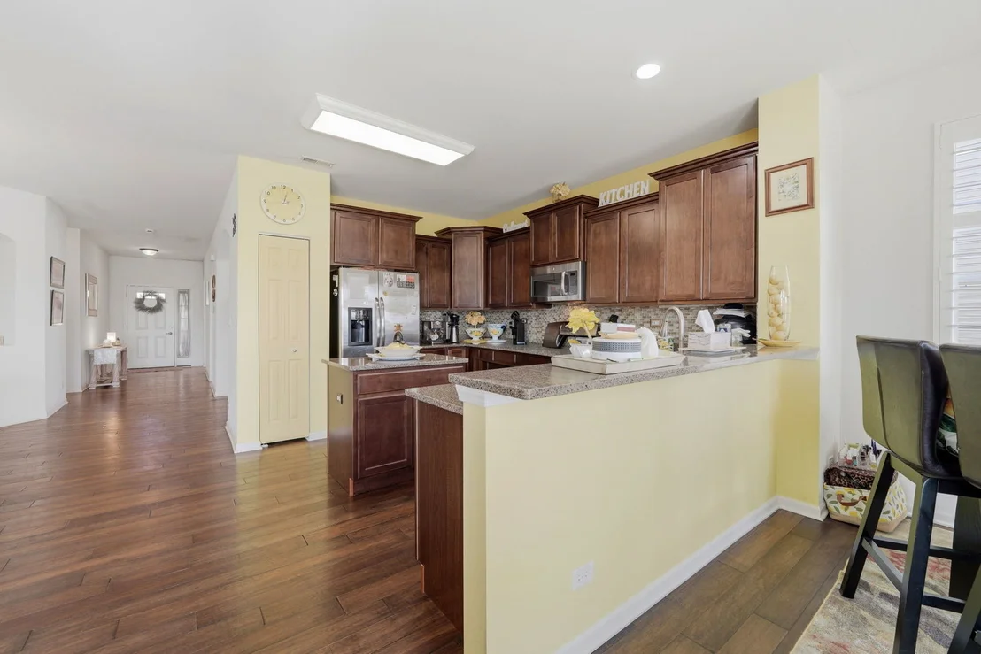 Photo of 561 Autumn Circle