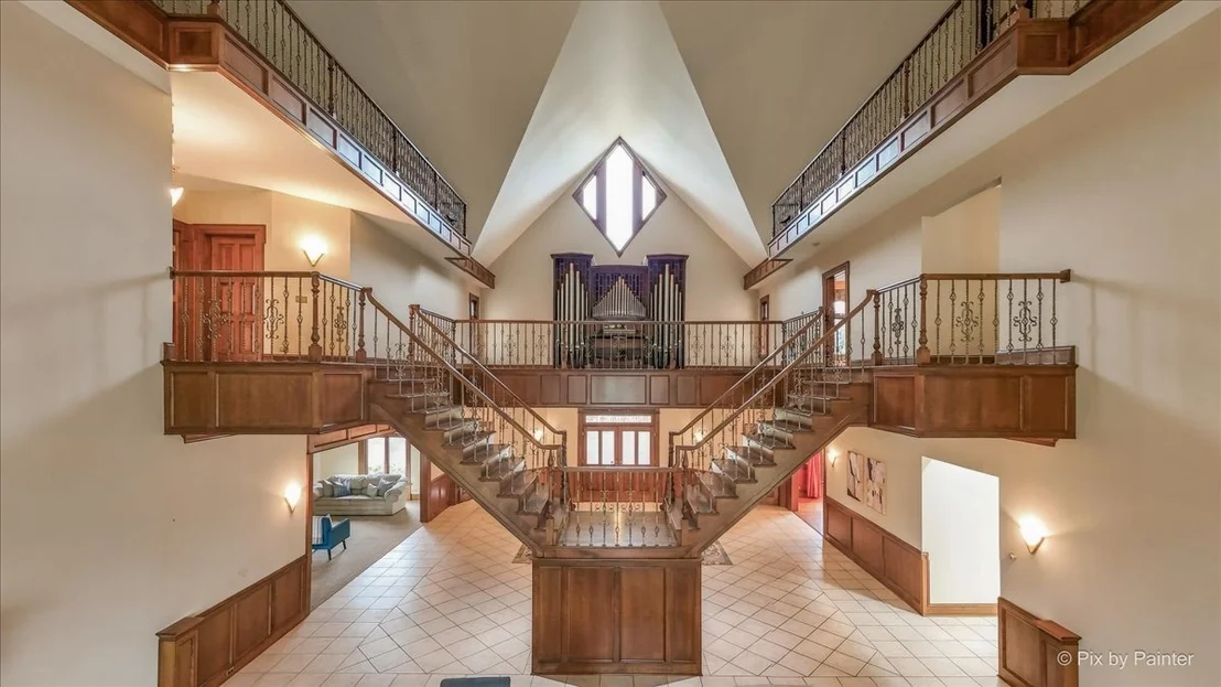Photo of 5N719 Castle Drive