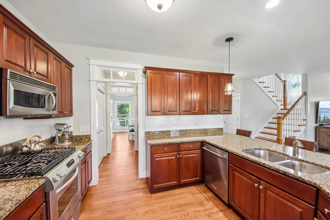 Photo of 834 Citizen Avenue