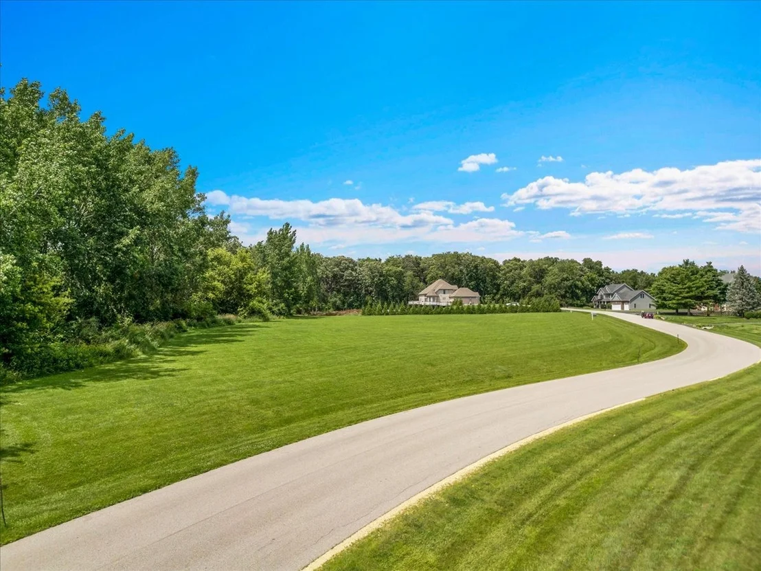 Photo of 11217 Hill Crest Lane