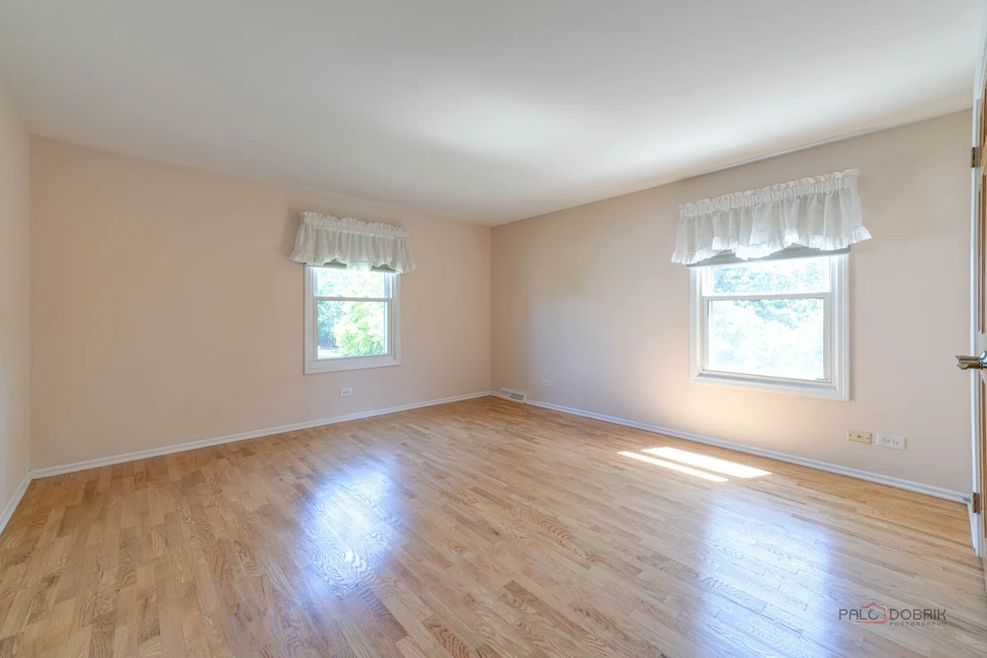 Photo of 255 Lee Road