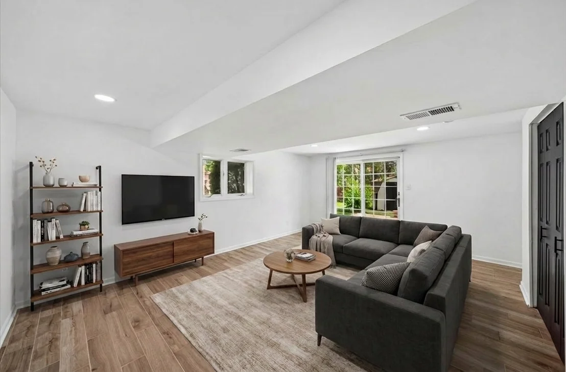 Photo of 15209 Linden Drive