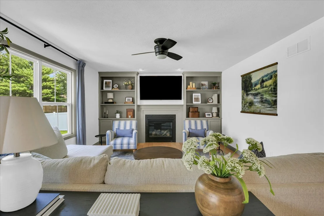 Photo of 216 Red Bud Drive