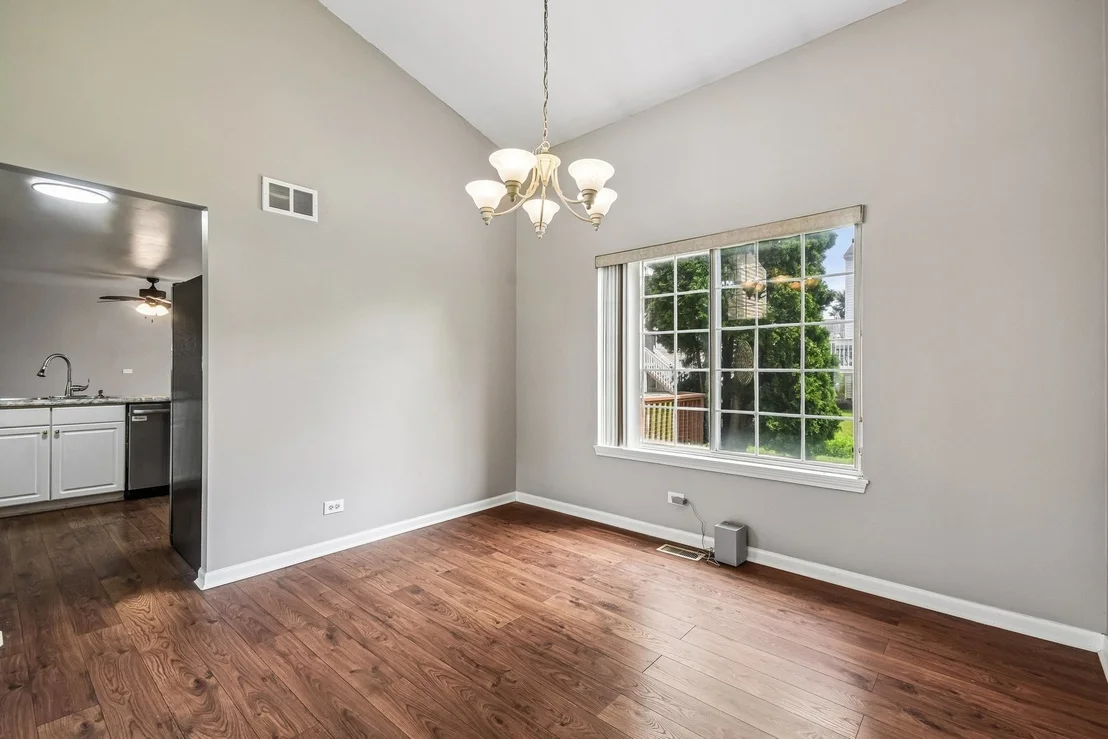 Photo of 561 Ivory Lane