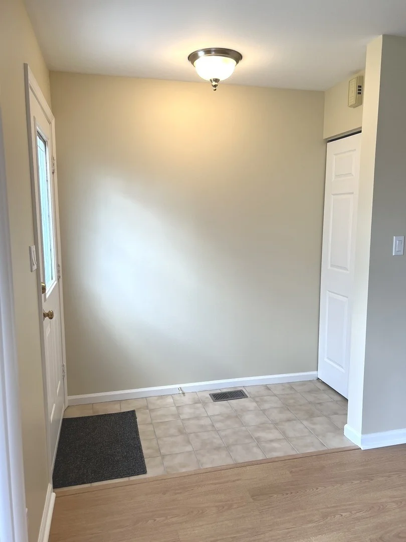 Photo of 1299 Longacre Lane