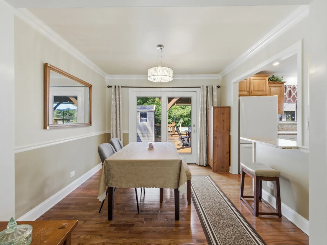 Photo of 1158 Pinetree Lane