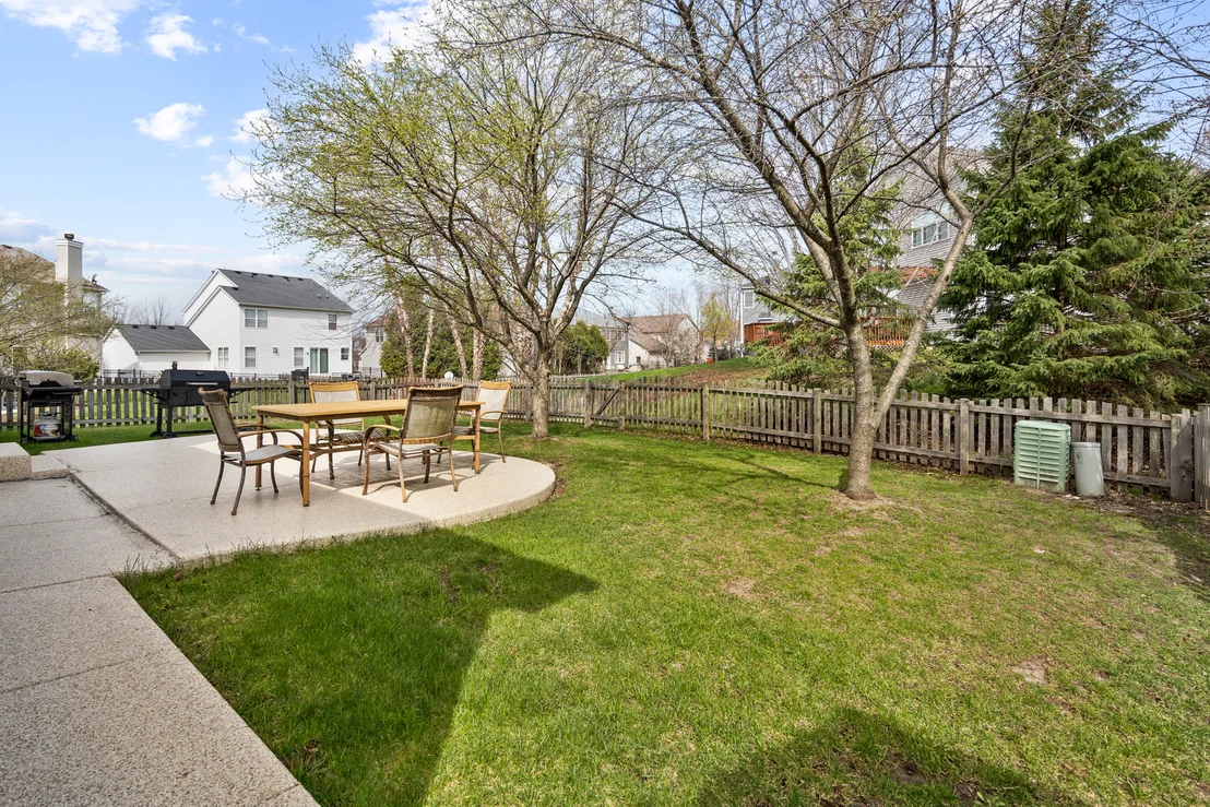 Photo of 566 Horizon Drive W