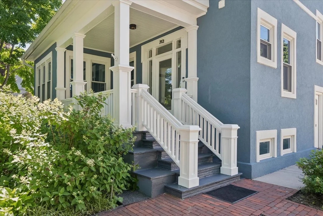 Photo of 712 Ingleside Place