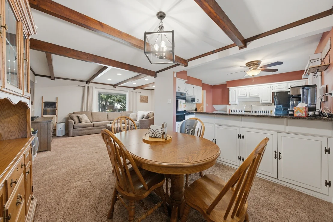 Photo of 15124 Hillside Avenue