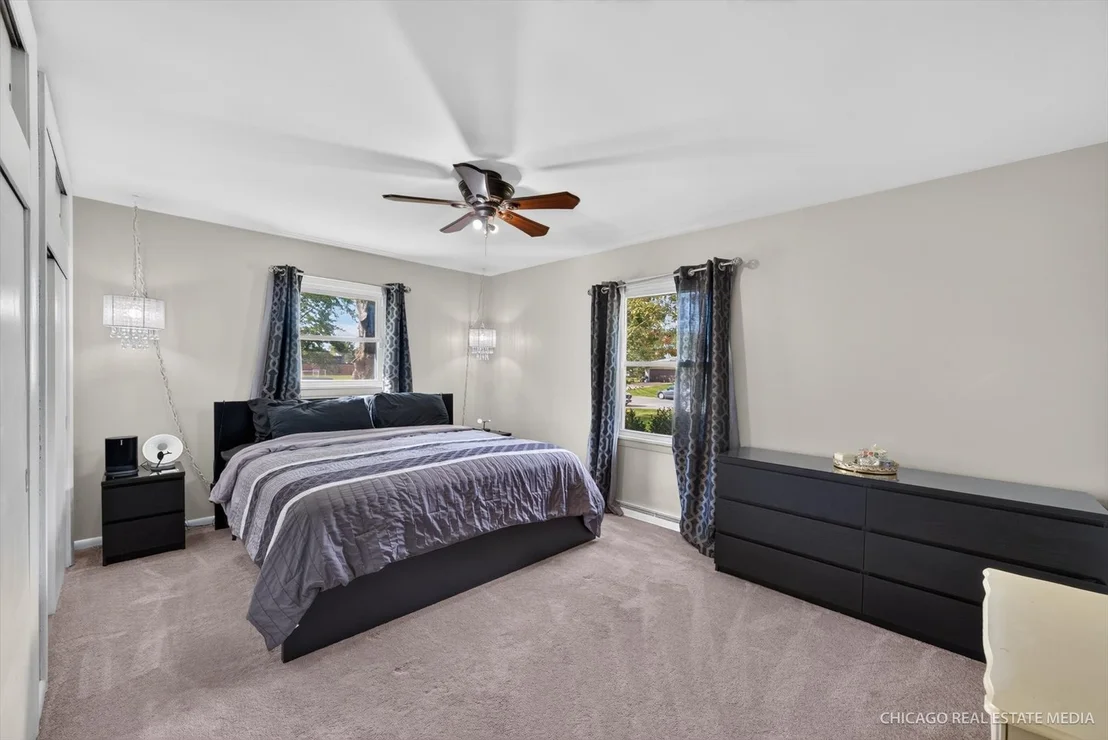 Photo of 465 N Shady Oaks Drive