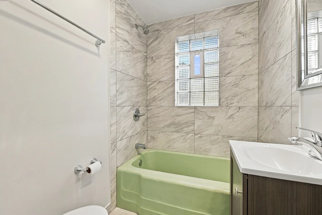 Photo of 1252 S 8th Avenue