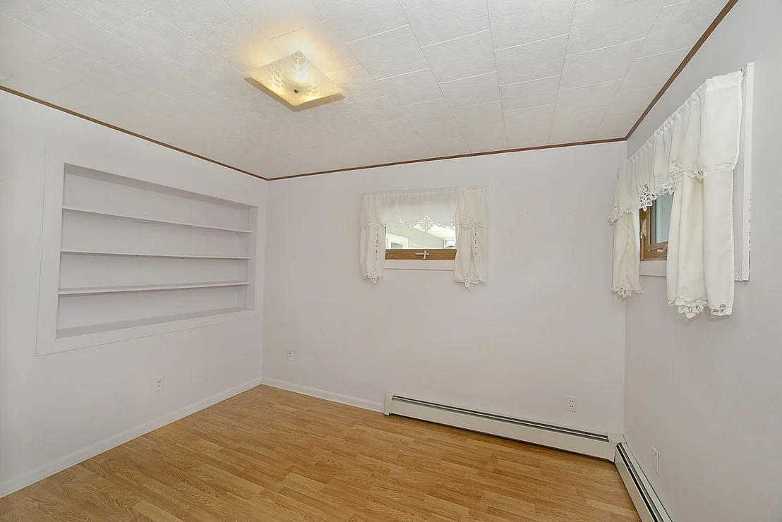 Photo of 915 Adams Street
