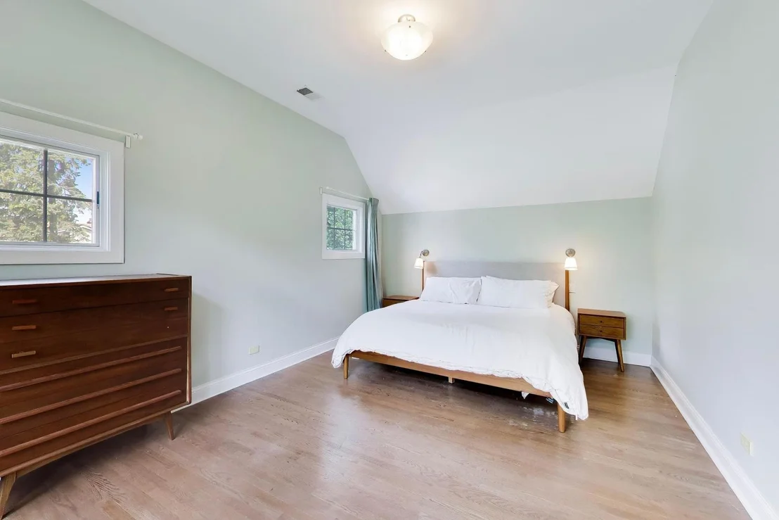 Photo of 1636 Forest Avenue