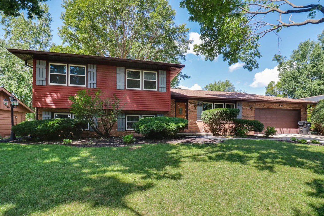 Photo of 1113 Andover Street