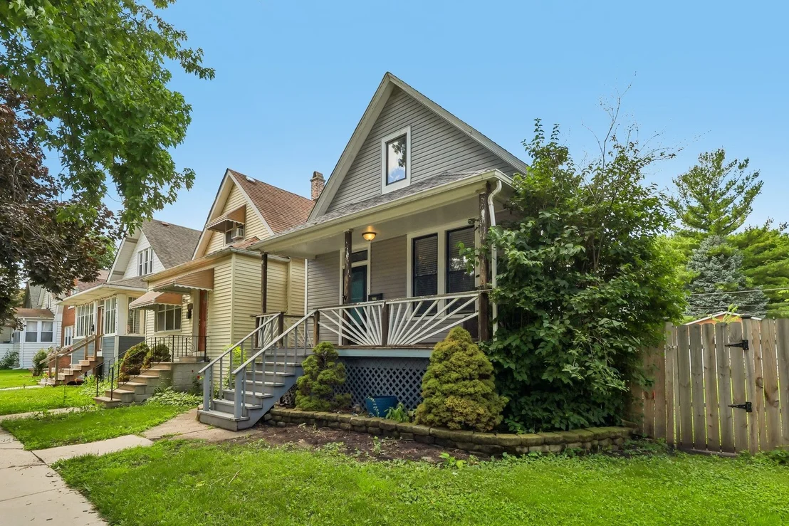Photo of 3014 Wesley Avenue