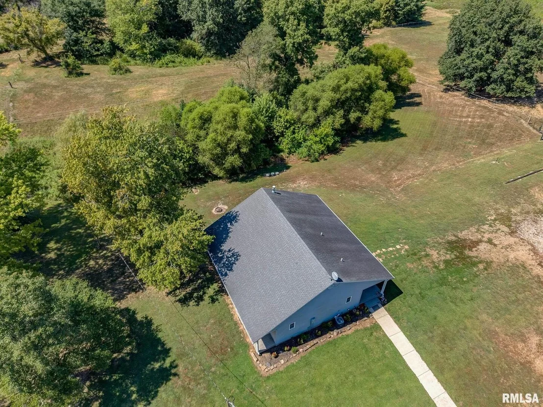 Photo of 520 DEERFIELD Road