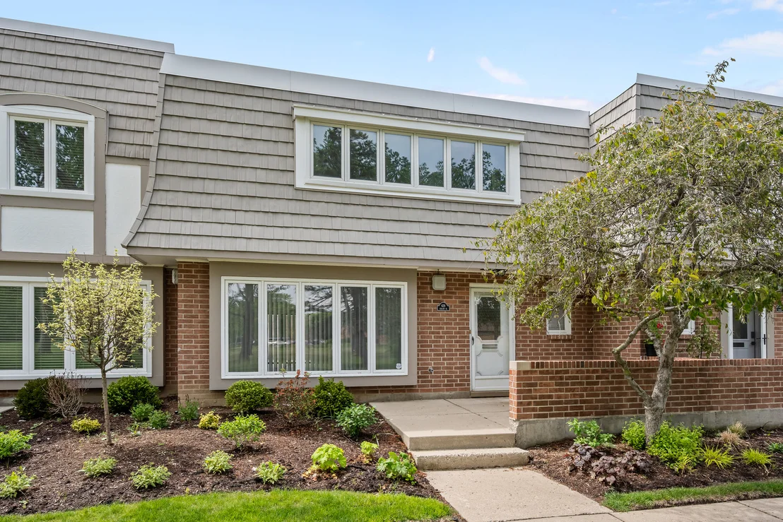 Photo of 628 Calais Circle