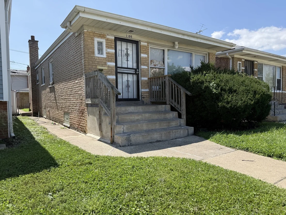 Photo of 1105 W 115th Street