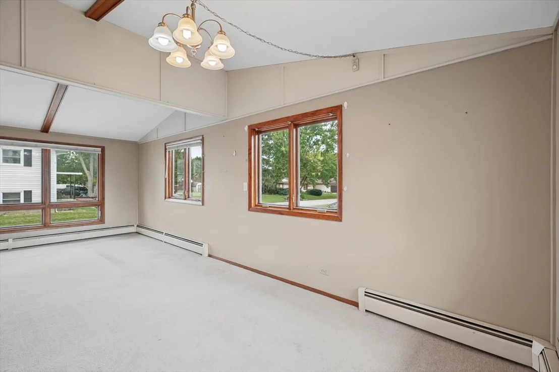 Photo of 814 Pinecrest Drive