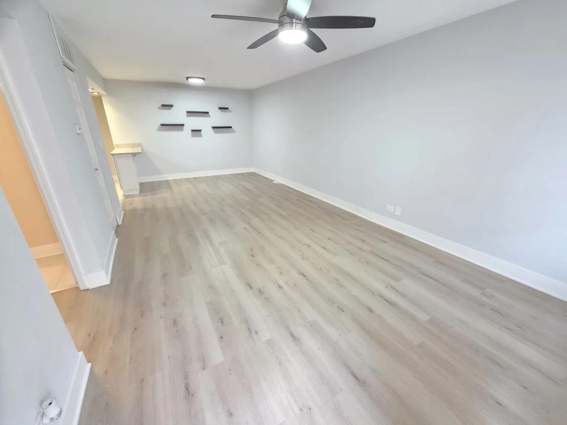 Photo of Unit A at 1950 Kenilworth Circle