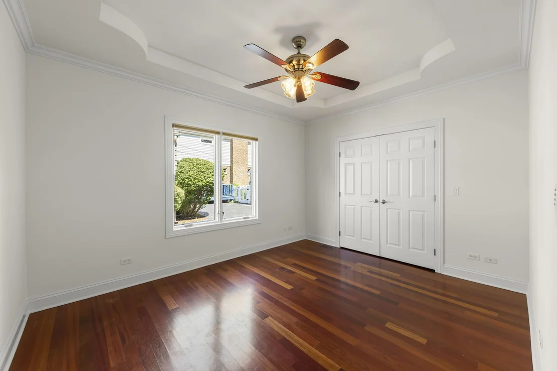 Photo of 133 N Geneva Avenue