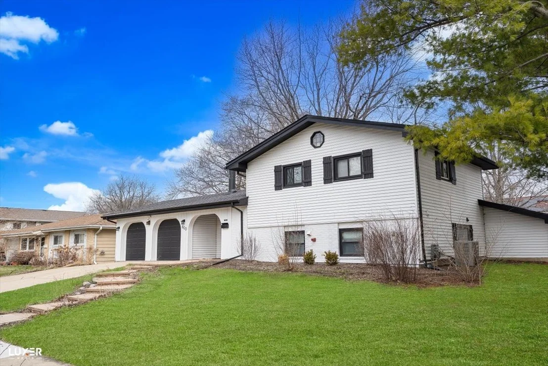 Photo of 600 Baxter Lane