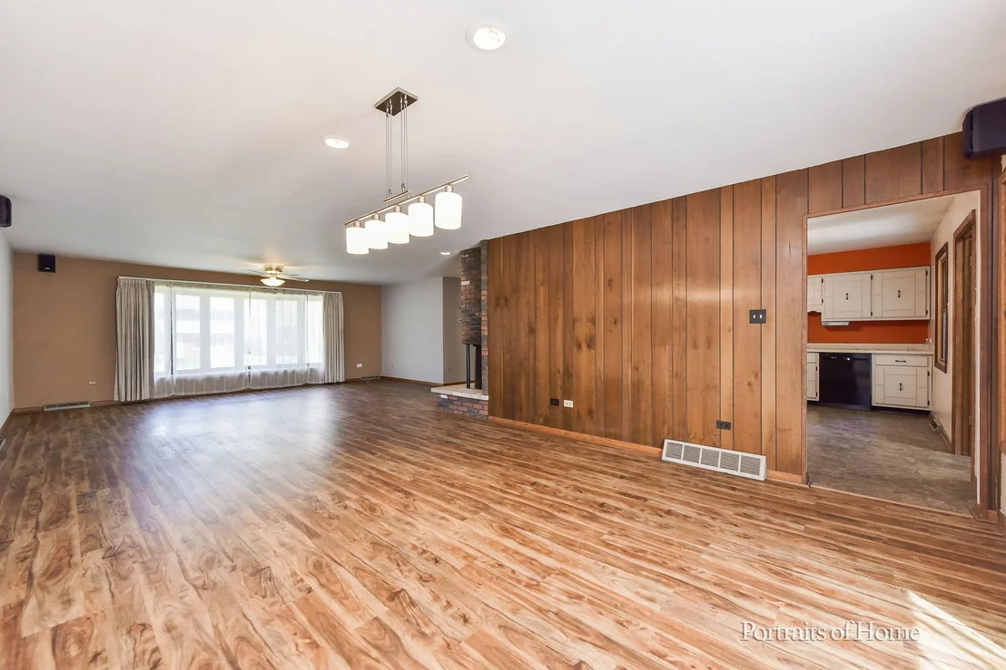 Photo of 4N251 Avard Road