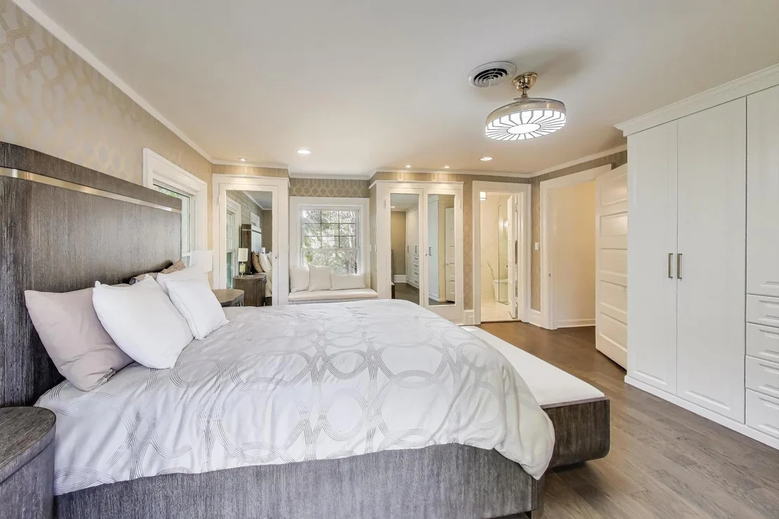 Photo of 176 Riverside Road