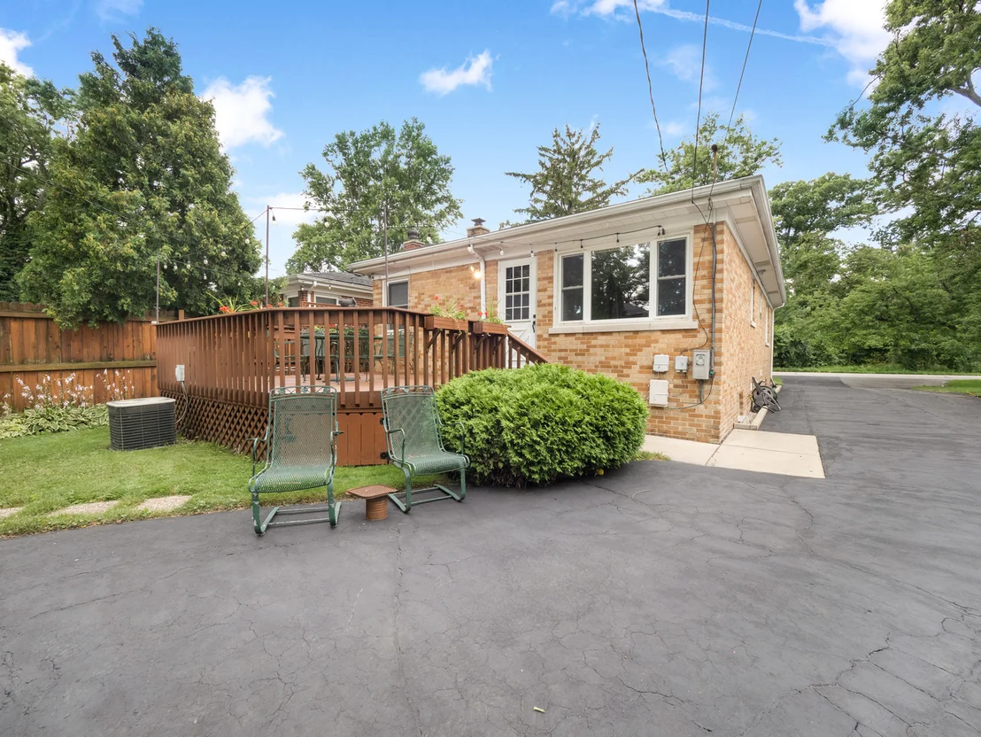 Photo of 727 Harms Road