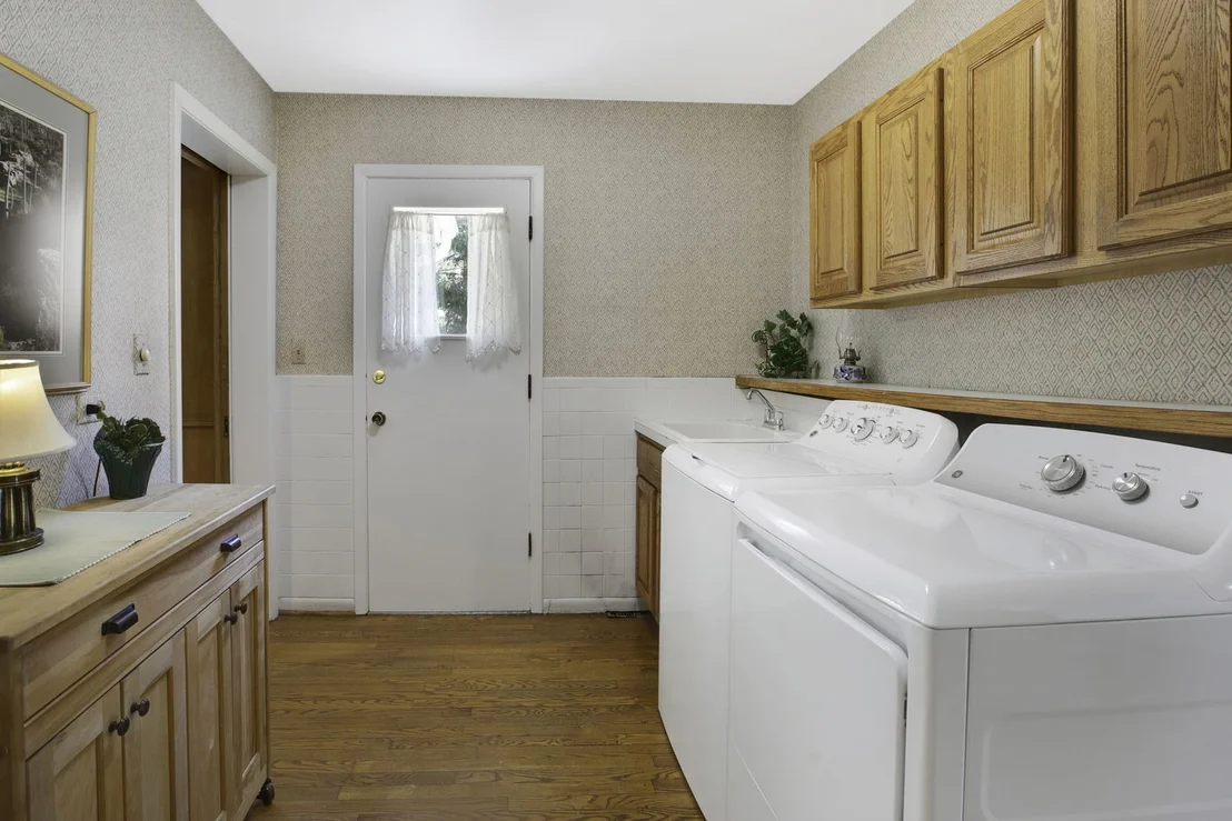 Photo of 835 Timberline Drive
