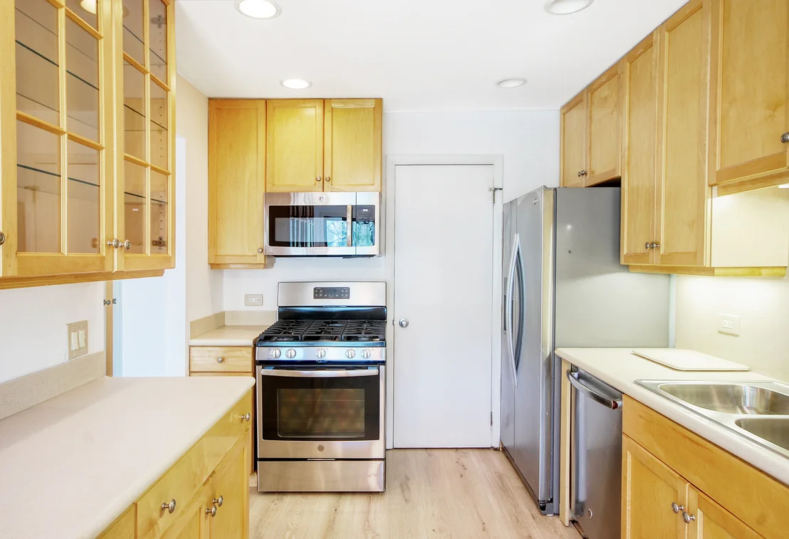 Photo of Unit C2 at 552 Greystone Lane