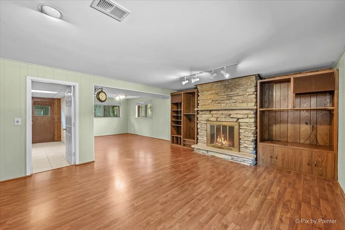 Photo of 602 E Hackberry Drive