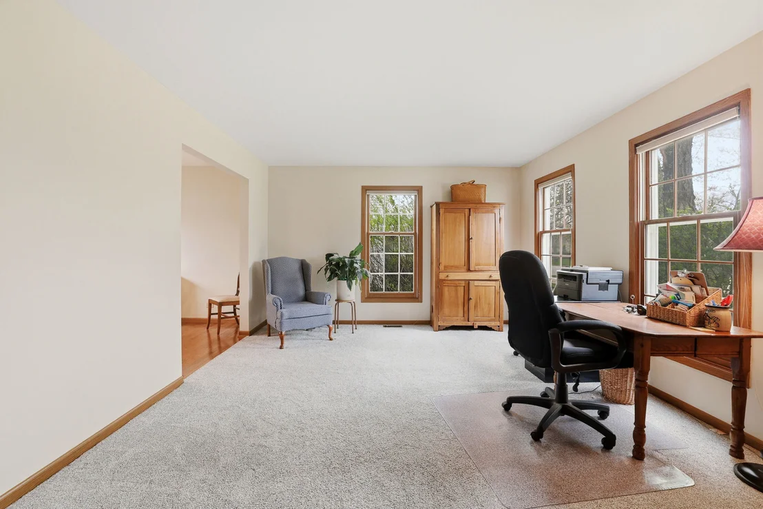 Photo of 637 N Lyle Avenue
