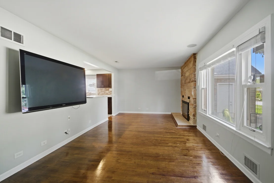 Photo of 1522 N Hillside Avenue