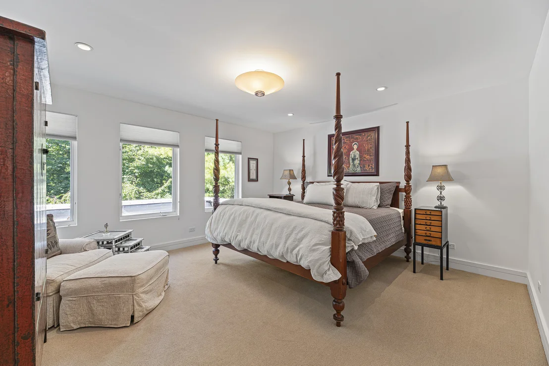 Photo of 165 Maple Avenue